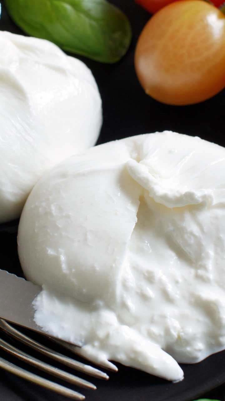 Burrata crémeuse ouverte