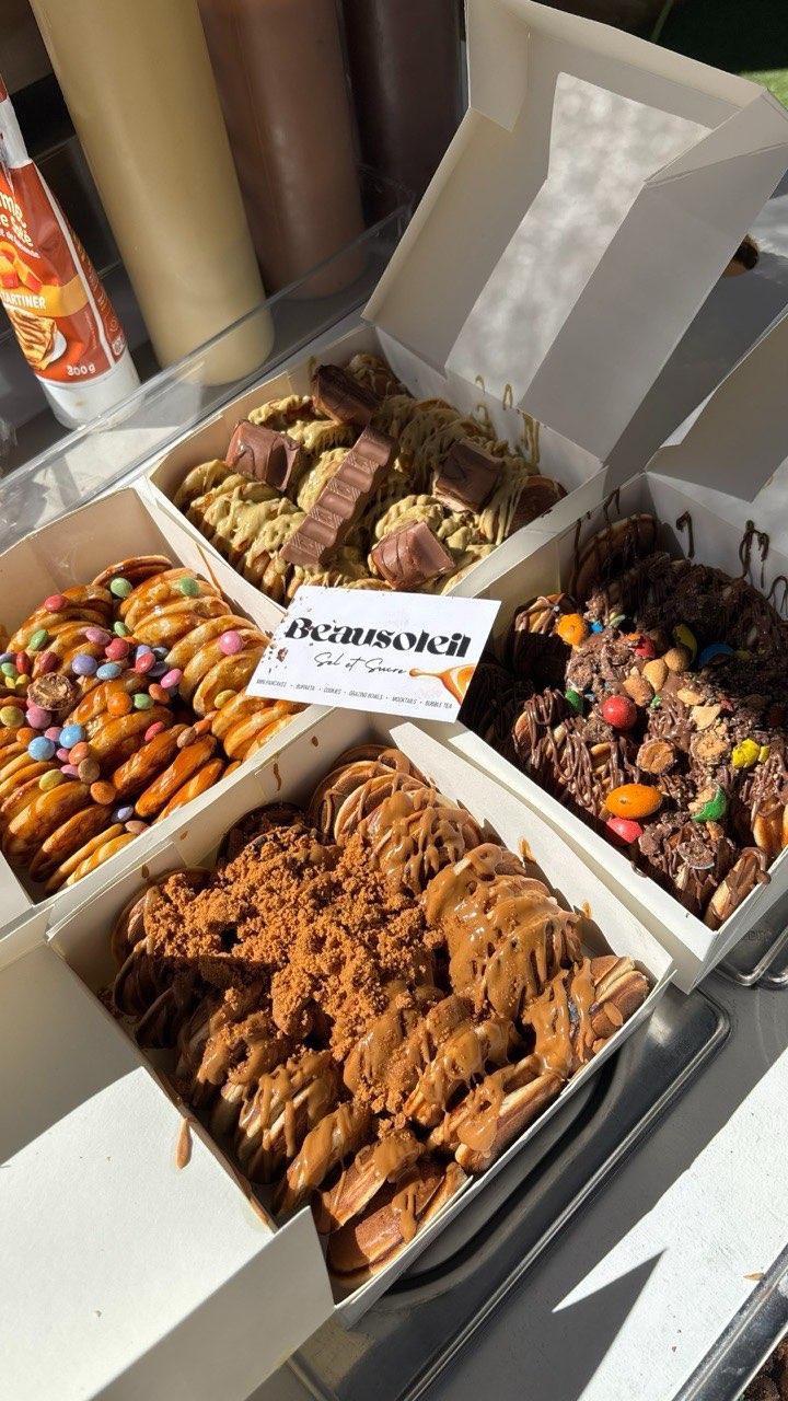 Boxes de mini pancakes sur le stand